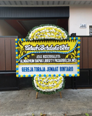 Papan Bunga Duka di Bengalon